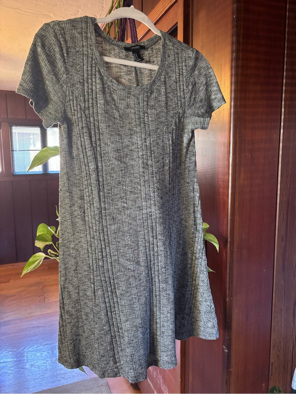 Forever 21 Gray Ribbed Knit Top
